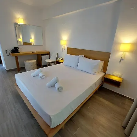 Blue Bay فندق 4*