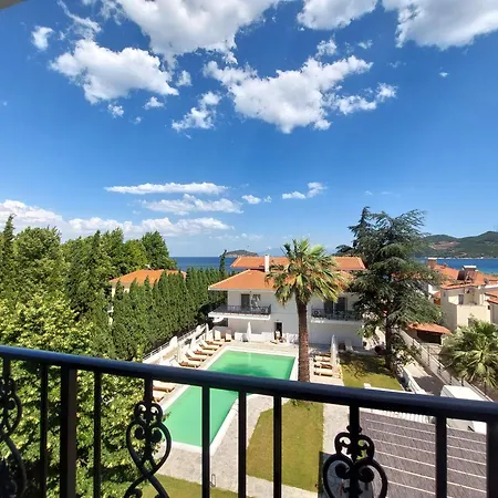 Blue Bay Nea Iraklitsa