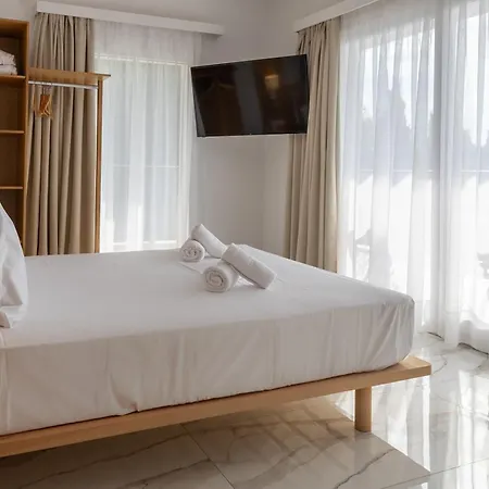 Blue Bay Nea Iraklitsa