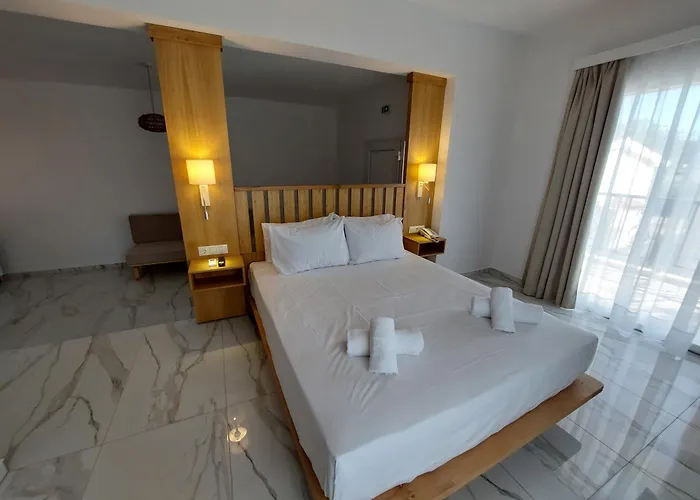 Blue Bay 4* Nea Iraklitsa