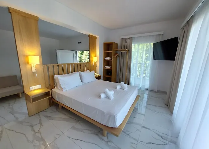 Blue Bay 4* Nea Iraklitsa