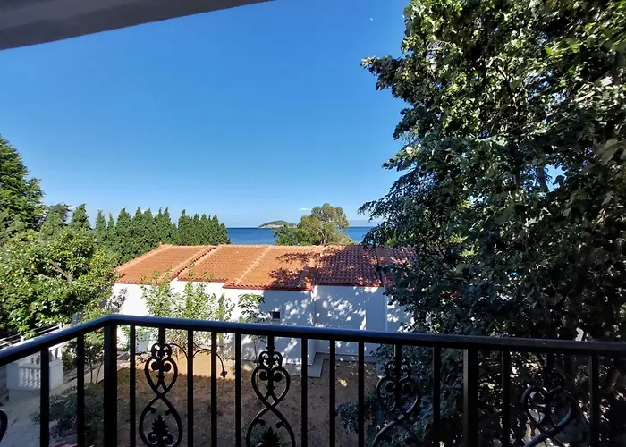 Blue Bay Nea Iraklitsa