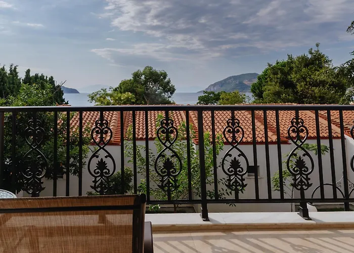 Blue Bay Nea Iraklitsa